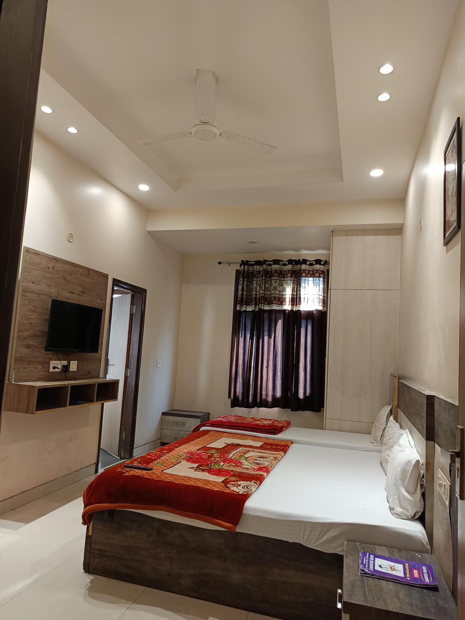 Super Residency -- Near Nizamuddin Railway Station Séjour chez l'habitant
